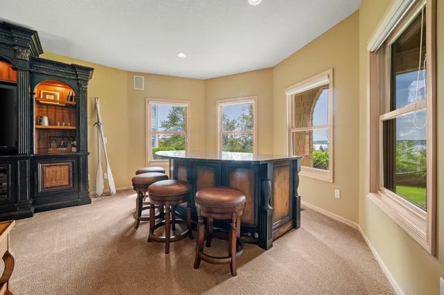 $3,250,000 | 724 Widsten Circle, Wayzata, MN 55391