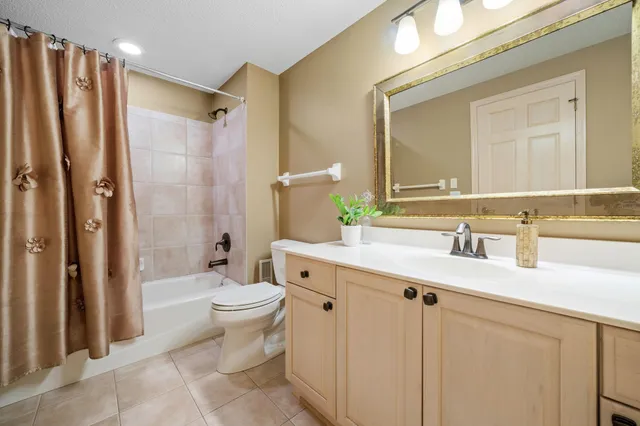 $3,250,000 | 724 Widsten Circle, Wayzata, MN 55391