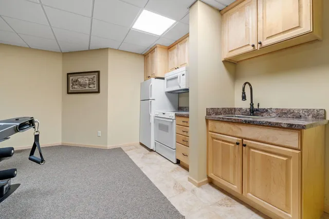 $3,250,000 | 724 Widsten Circle, Wayzata, MN 55391