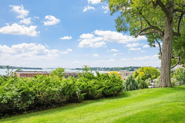 $3,250,000 | 724 Widsten Circle, Wayzata, MN 55391