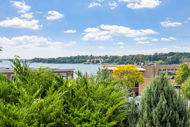 $3,250,000 | 724 Widsten Circle, Wayzata, MN 55391