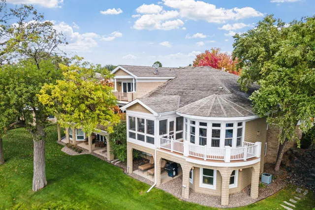$3,250,000 | 724 Widsten Circle, Wayzata, MN 55391