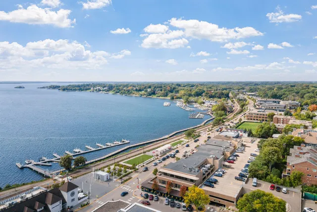 $3,250,000 | 724 Widsten Circle, Wayzata, MN 55391