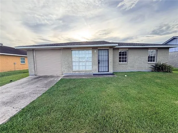 $119,900 | 2084 Carver Drive, Marrero, LA 70072