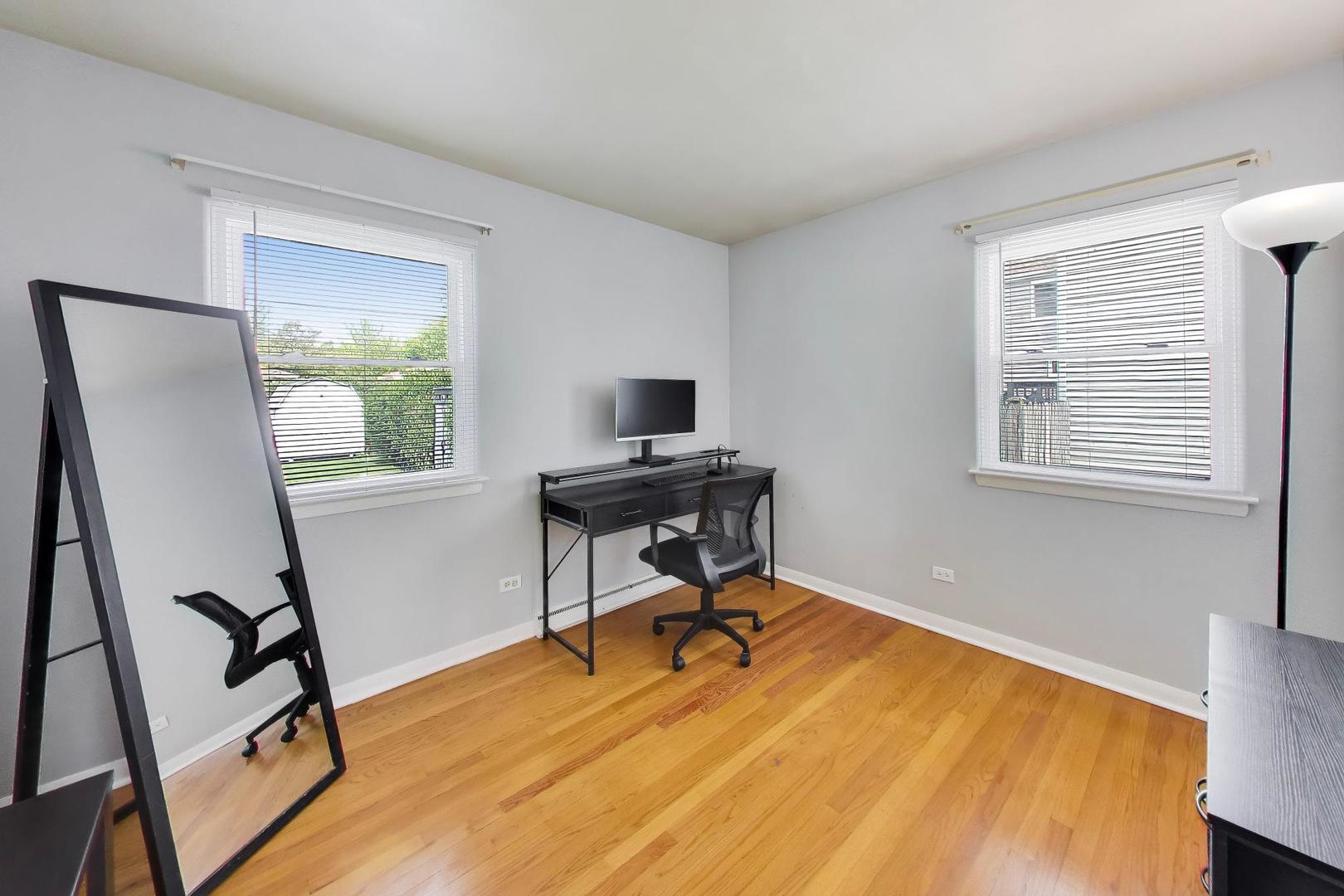 760 Spring Road Elmhurst, IL 60126 - Photo 17 of 27 Gallery Image 17