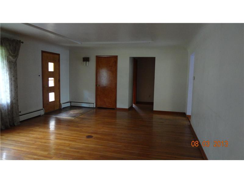 351 Sarver Road Sarver, PA 16055 - Photo 4 of 14 Living Room.
