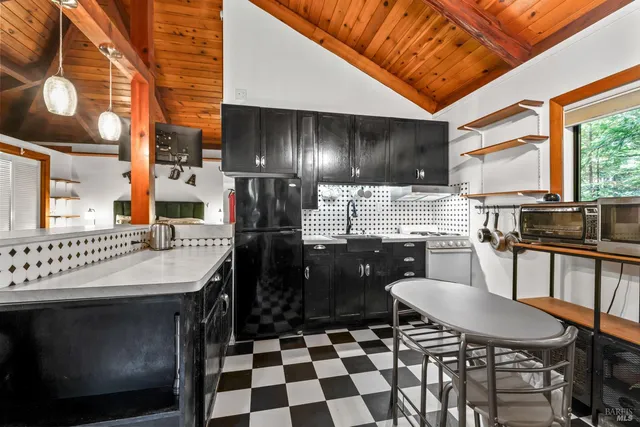 a view of an outdoor space