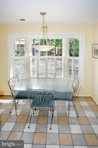 1647 Park Road Northwest Washington, DC 20010 - Photo 4 of 14 Table space kitchen with Bay window