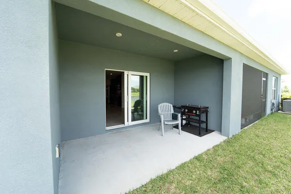 $2,800 | 9449 Southwest Libertas Way, Port St. Lucie, FL 34987