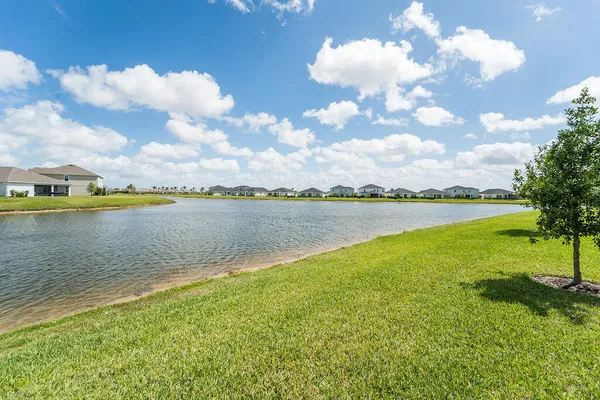 $2,800 | 9449 Southwest Libertas Way, Port St. Lucie, FL 34987