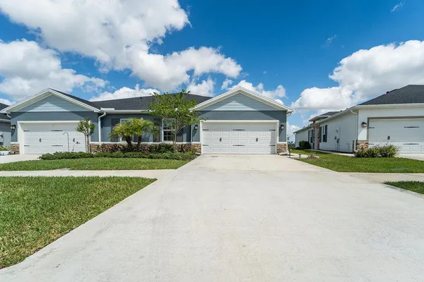 $2,800 | 9449 Southwest Libertas Way, Port St. Lucie, FL 34987