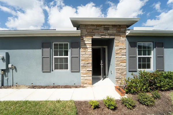 $2,800 | 9449 Southwest Libertas Way, Port St. Lucie, FL 34987