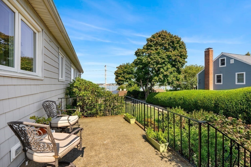 4 Kenneth Road Marblehead, MA 01945 - Photo 4 of 40