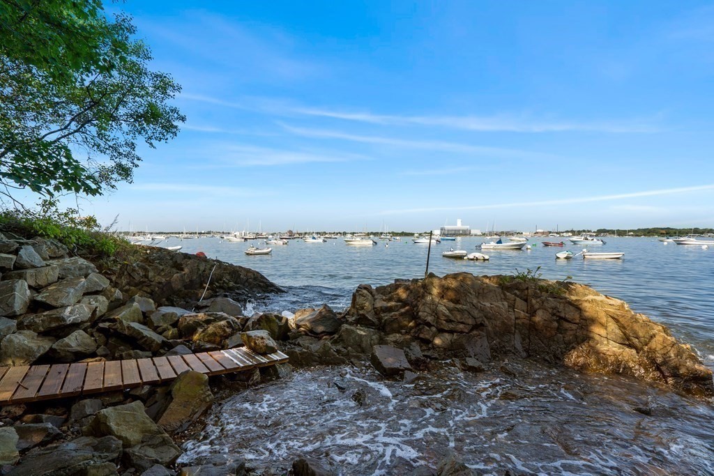 4 Kenneth Road Marblehead, MA 01945 - Photo 5 of 40