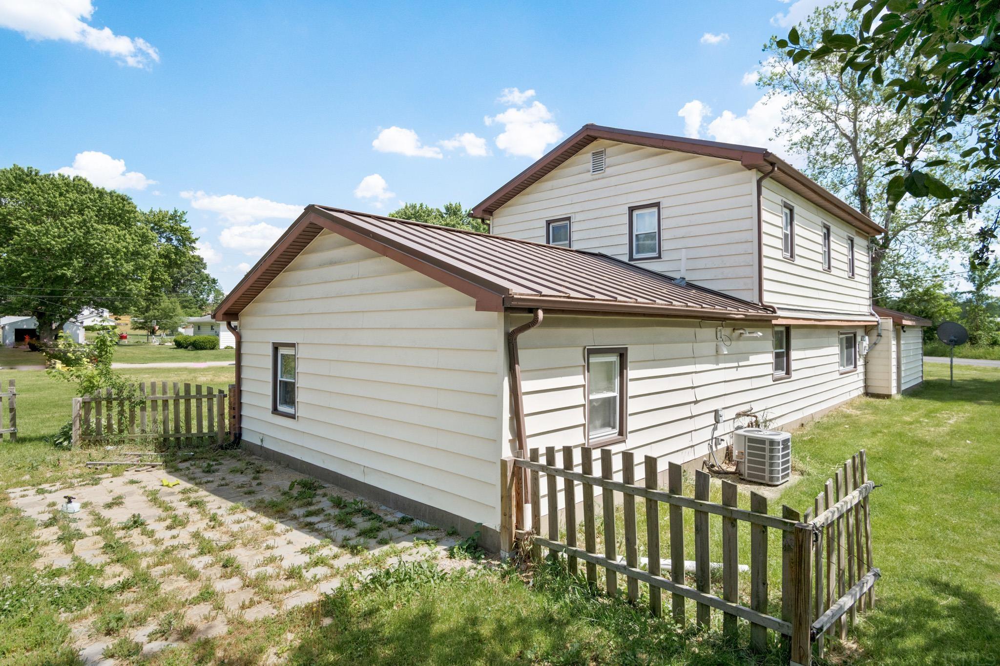 58989 Towne Road Elkhart, IN 46517 - Photo 5 of 25 Gallery Image 5