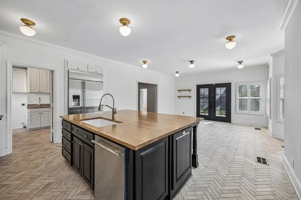 $1,350,000 | 2809 Park Hill Drive, Fort Worth, TX 76109