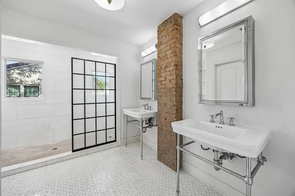 $1,350,000 | 2809 Park Hill Drive, Fort Worth, TX 76109
