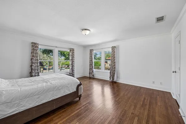 $1,350,000 | 2809 Park Hill Drive, Fort Worth, TX 76109