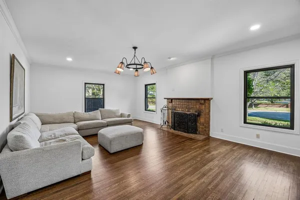 $1,350,000 | 2809 Park Hill Drive, Fort Worth, TX 76109