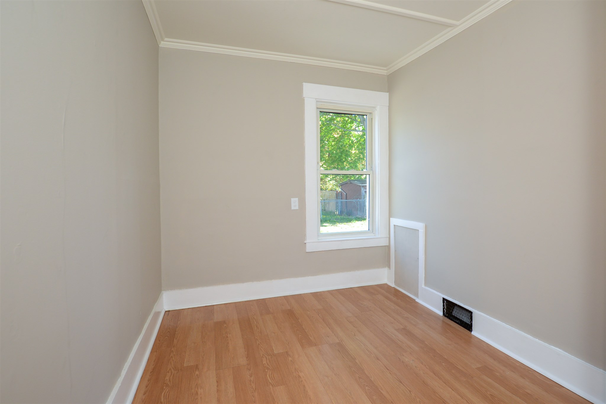 58 Lafayette Street Rochester, NH 03867 - Photo 17 of 34 Gallery Image 17