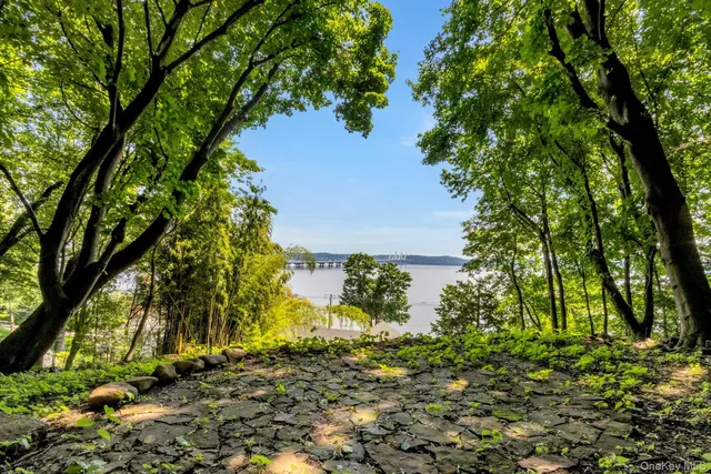 $1,895,000 | 115 River Road, Nyack, NY 10960