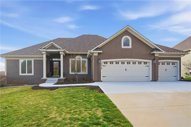 $649,950 | 3918 North 108th Terrace, Kansas City, KS 66109