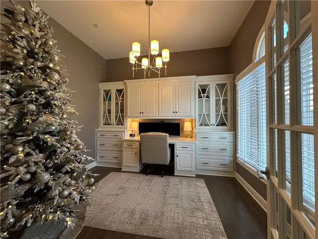 $649,950 | 3918 North 108th Terrace, Kansas City, KS 66109