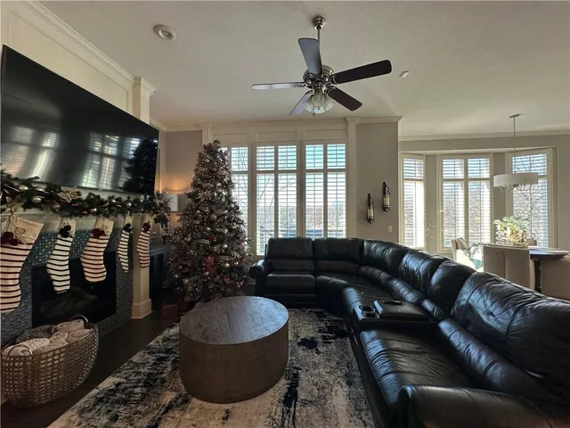 $649,950 | 3918 North 108th Terrace, Kansas City, KS 66109