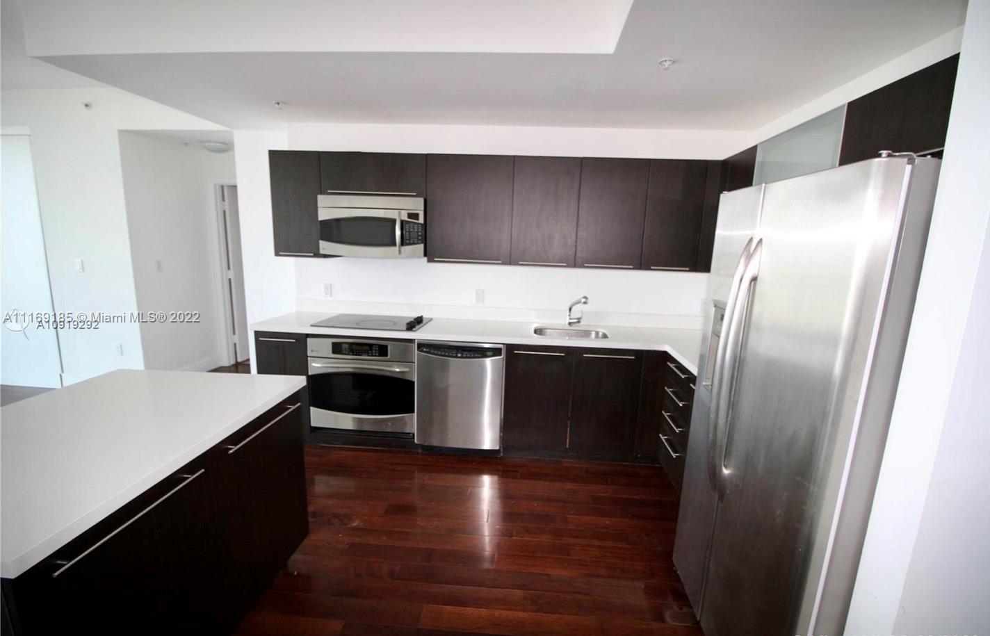 90 Southwest 3rd Street, Unit 2808 Miami, FL 33130 - Photo 8 of 12 Gallery Image 8
