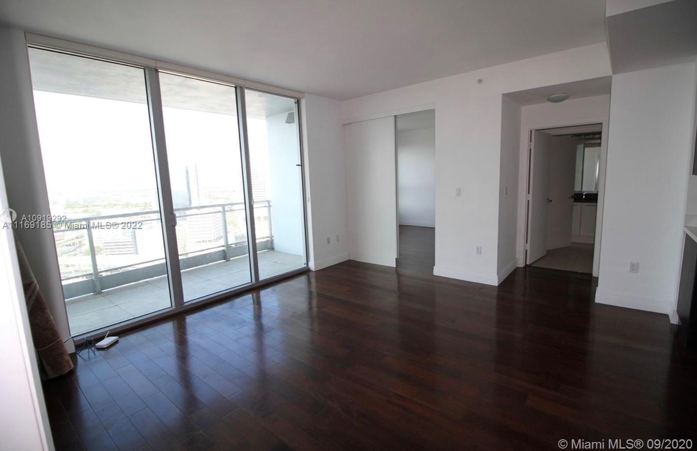 90 Southwest 3rd Street, Unit 2808 Miami, FL 33130 - Photo 9 of 12 Gallery Image 9