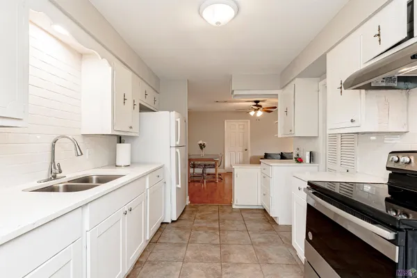 $399,000 | 11049 East Vieux Drive, Baton Rouge, LA 70815