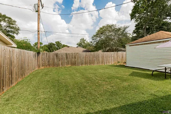 $399,000 | 11049 East Vieux Drive, Baton Rouge, LA 70815