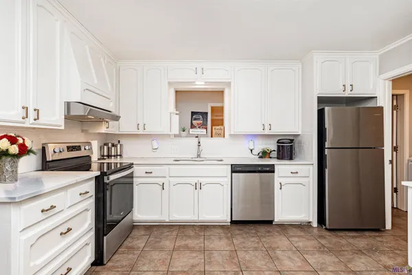 $399,000 | 11049 East Vieux Drive, Baton Rouge, LA 70815