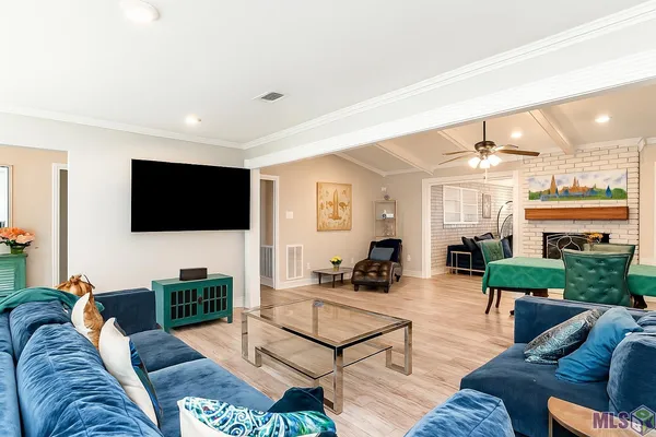 $399,000 | 11049 East Vieux Drive, Baton Rouge, LA 70815