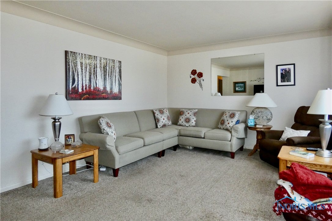 5908 Finzel Road Whitehouse, OH 43571 - Photo 3 of 29 Gallery Image 3
