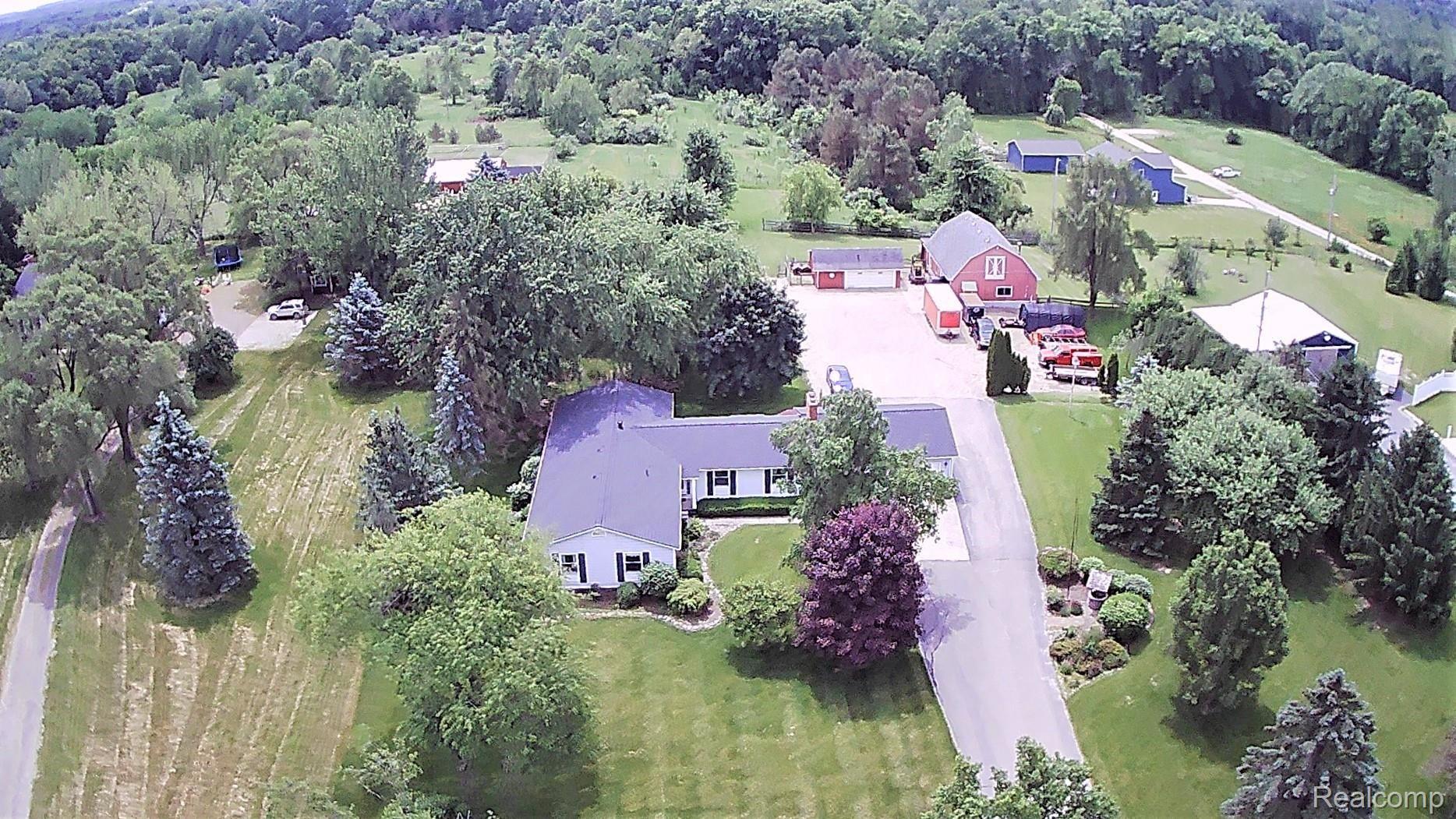 8320 Allen Road Fenton, MI 48430 - Photo 53 of 66 PHOTO_000016.jpg