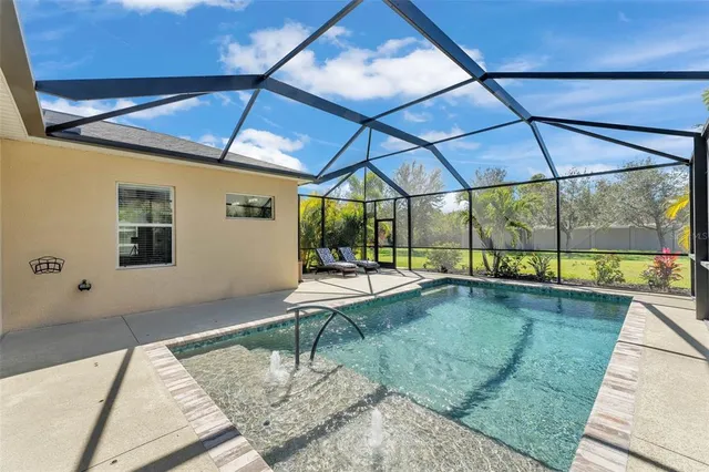 $744,900 | 7048 White Willow Court, Sarasota, FL 34243