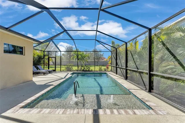 $744,900 | 7048 White Willow Court, Sarasota, FL 34243