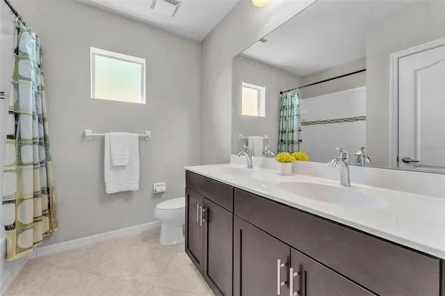 $744,900 | 7048 White Willow Court, Sarasota, FL 34243