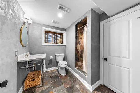 $1,349,000 | 1819 North Whipple Street, Chicago, IL 60647
