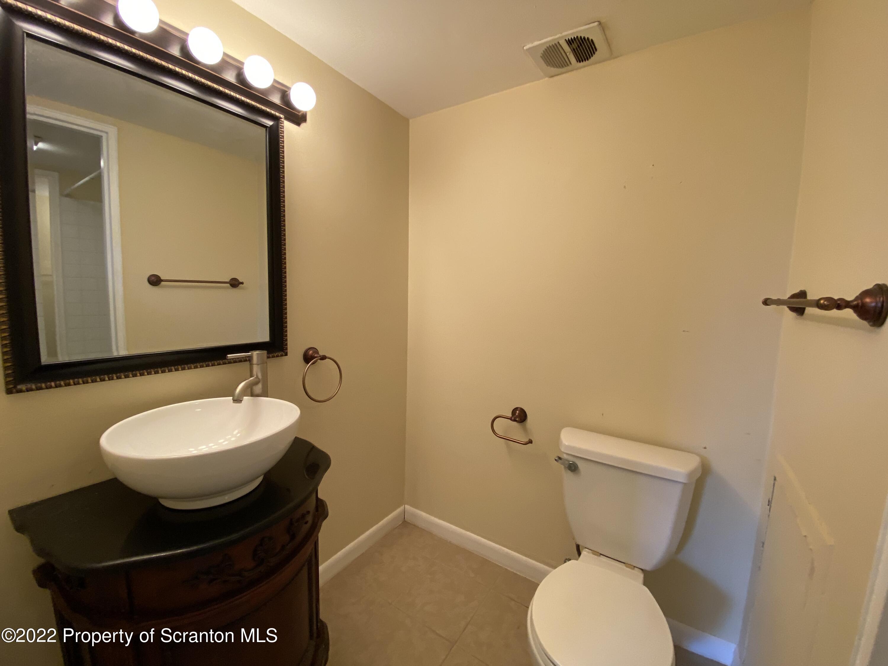 1503 Summit Pointe Scranton, PA 18508 - Photo 16 of 22 Gallery Image 16