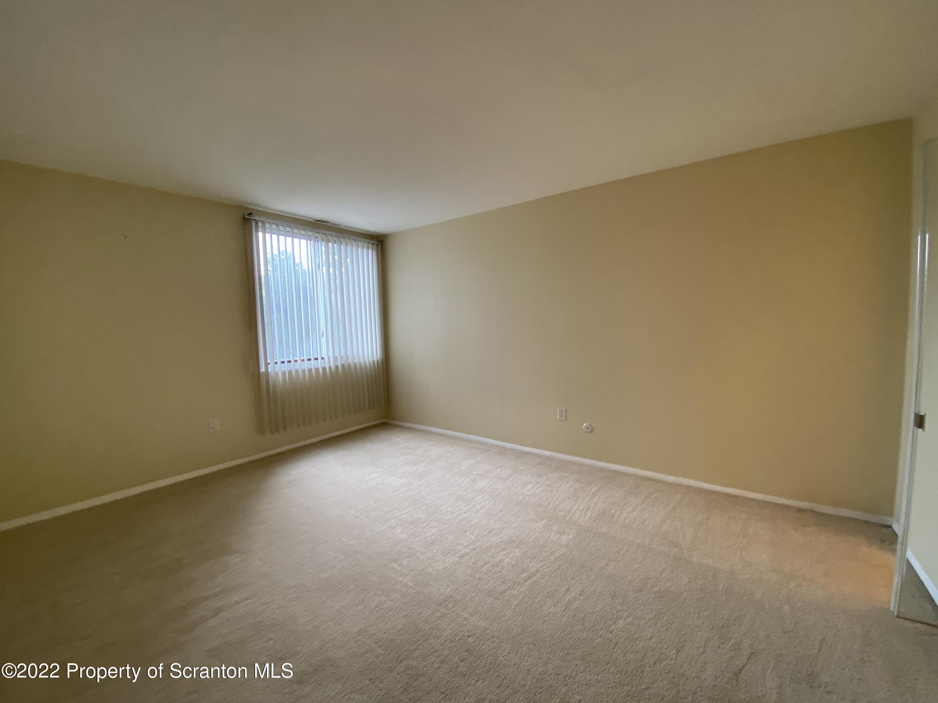 1503 Summit Pointe Scranton, PA 18508 - Photo 18 of 22 Gallery Image 18