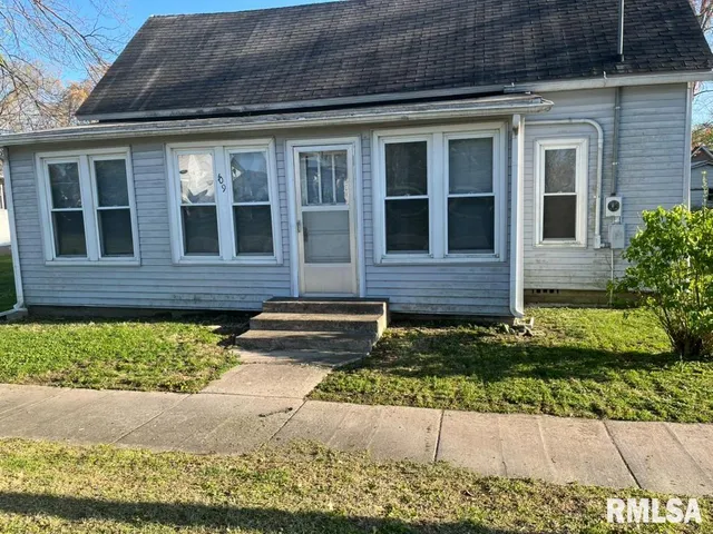 $20,000 | 409 East Church Street, Galatia, IL 62935
