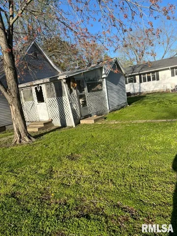 $20,000 | 409 East Church Street, Galatia, IL 62935