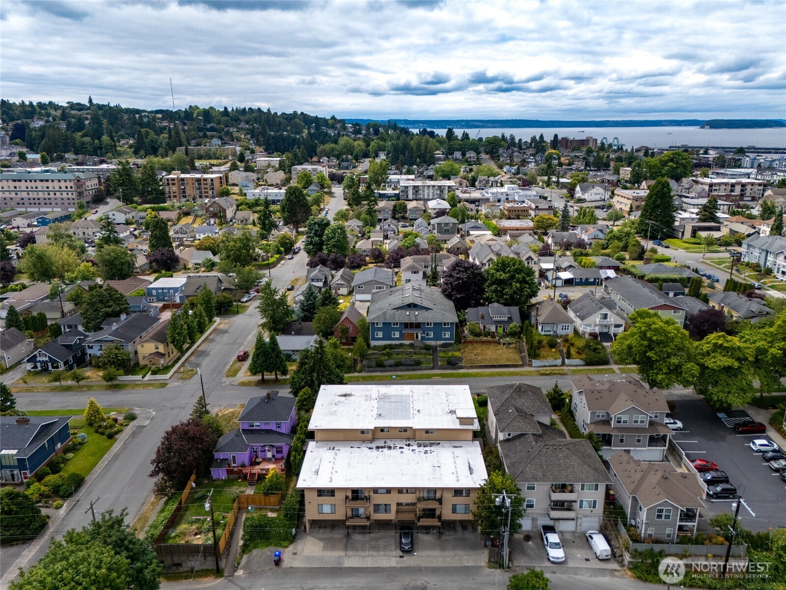 3323 Oakes Avenue, Unit 112 Everett, WA 98201 - Photo 25 of 31 an aerial view of a