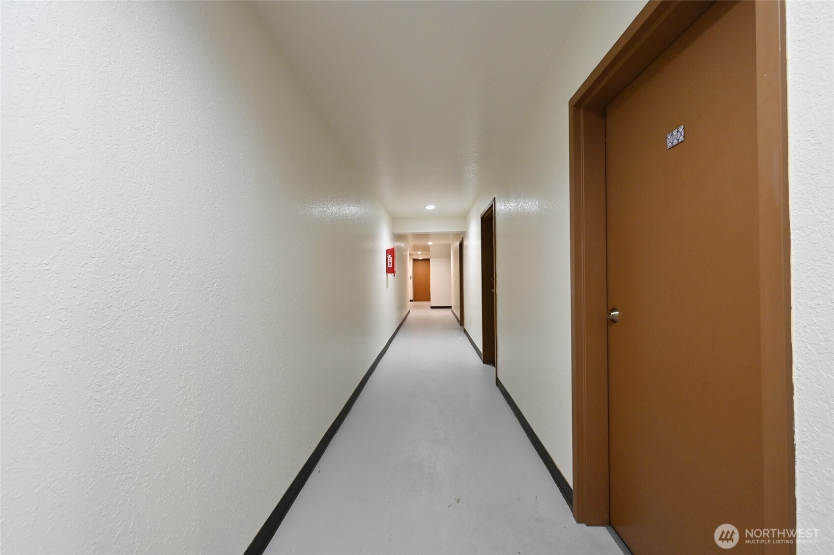 3323 Oakes Avenue, Unit 112 Everett, WA 98201 - Photo 7 of 31