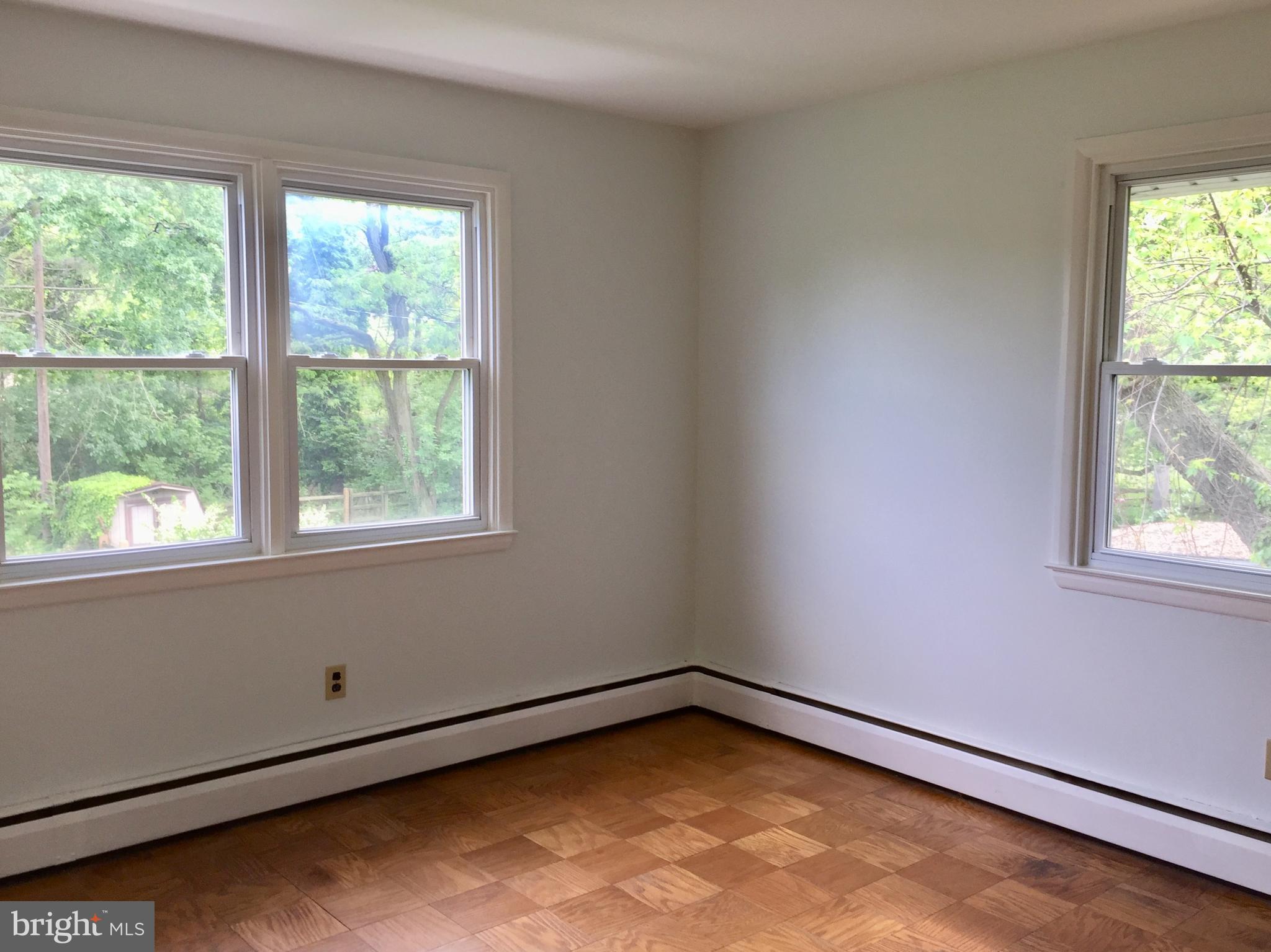 805 Providence Road Baltimore, MD 21286 - Photo 9 of 11 Bedroom (Master)