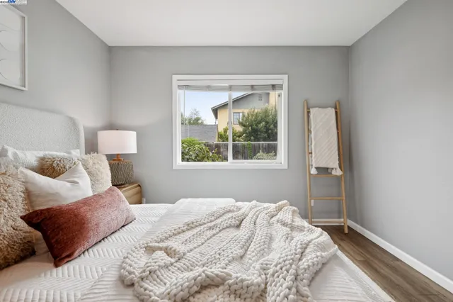 $800,000 | 332 West Broadmoor Boulevard, San Leandro, CA 94577