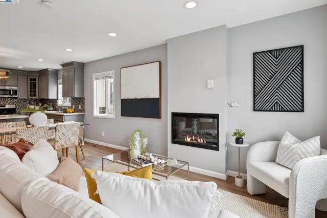 $800,000 | 332 West Broadmoor Boulevard, San Leandro, CA 94577