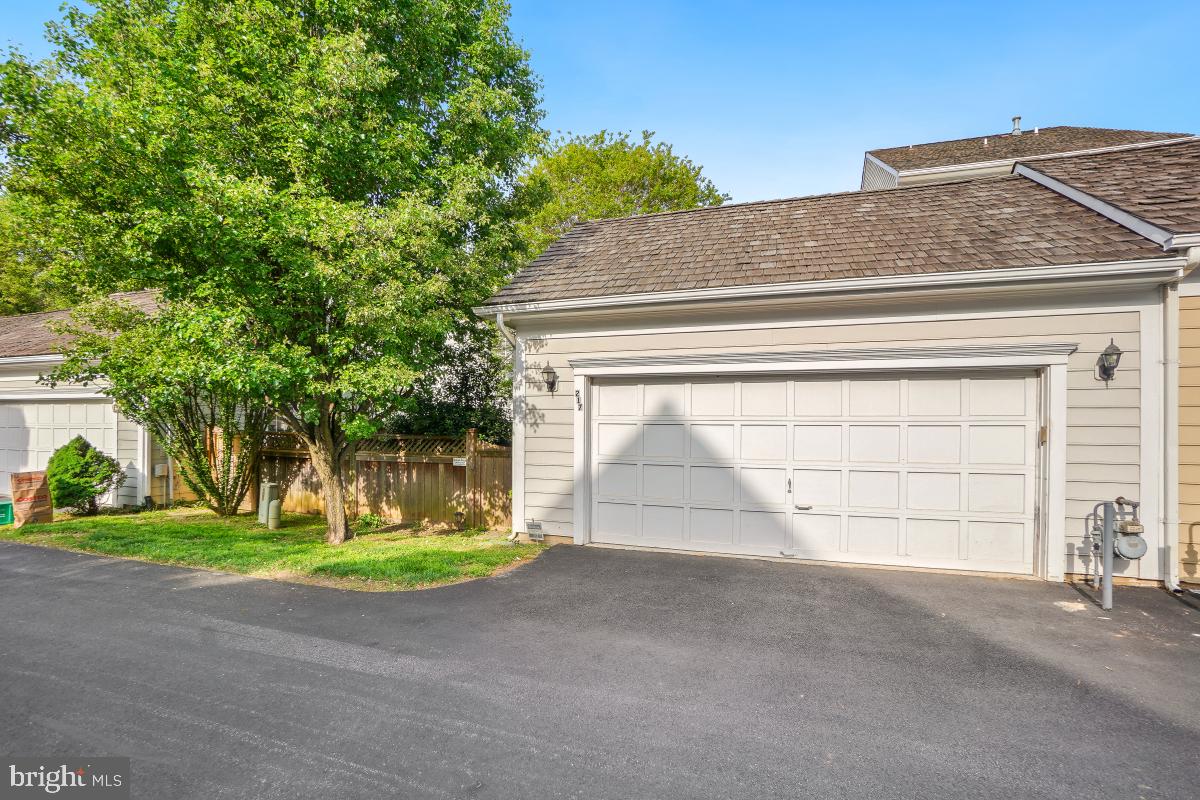 217 Hart Road Gaithersburg, MD 20878 - Photo 12 of 12 Gallery Image 12